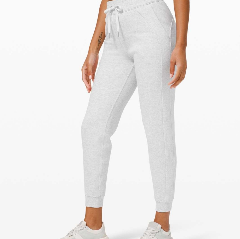 Lululemon Scuba High-Rise Jogger *Fleece 28"